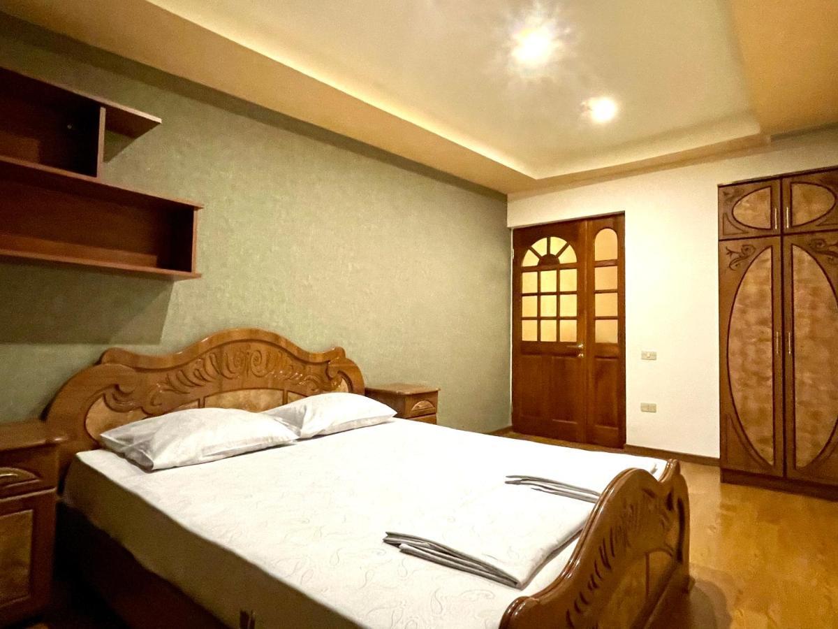 Apartments Emili Erivan Exterior foto