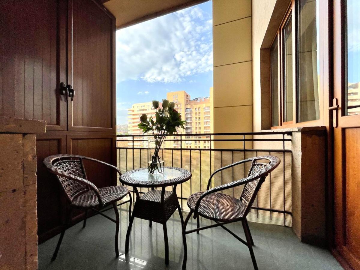 Apartments Emili Erivan Exterior foto