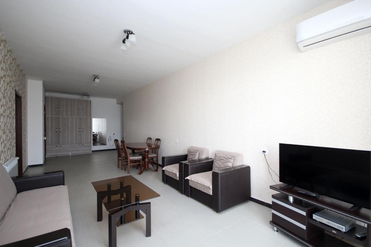 Apartments Emili Erivan Exterior foto