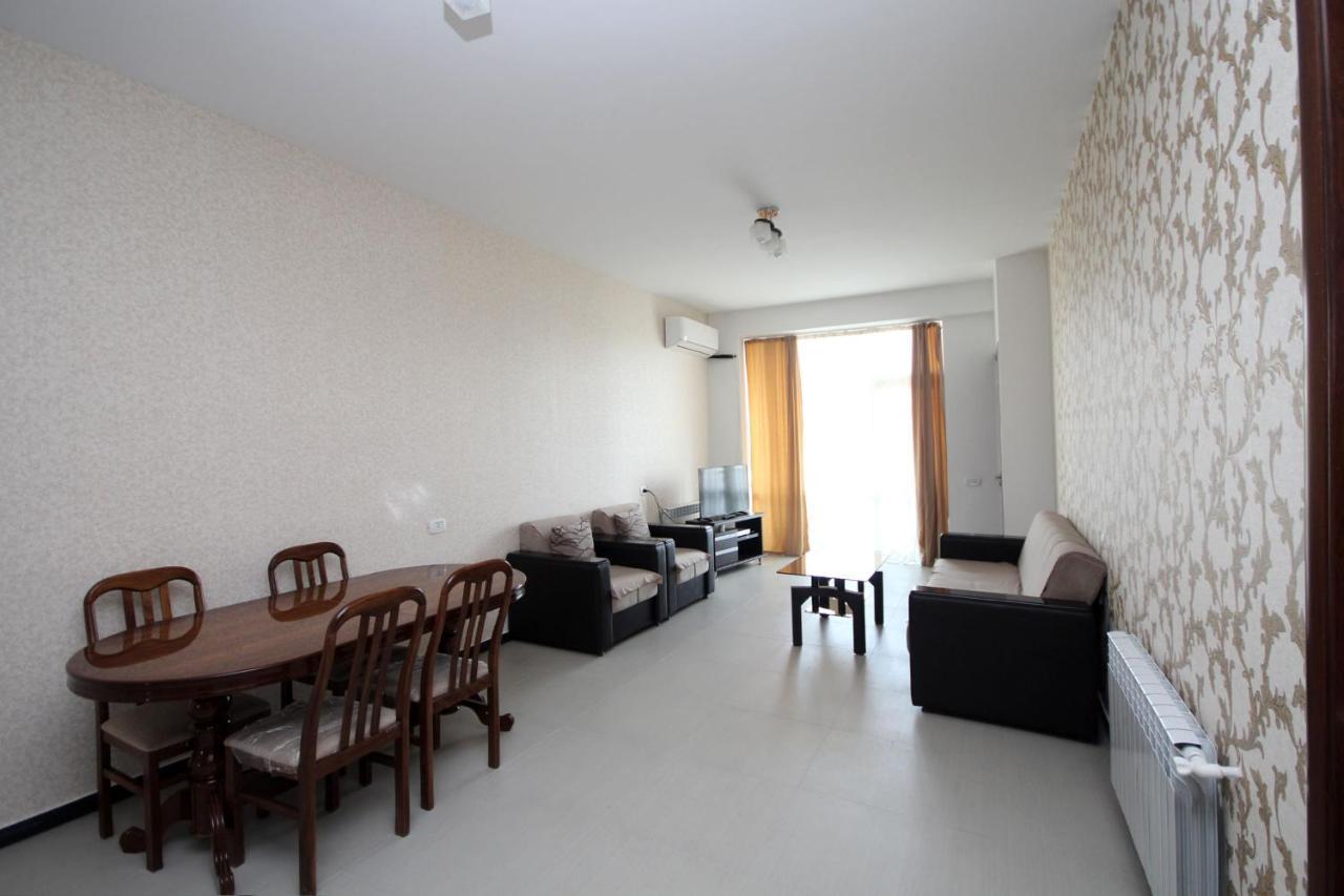 Apartments Emili Erivan Exterior foto