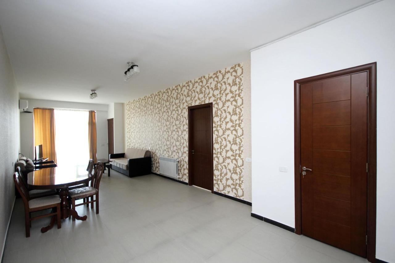 Apartments Emili Erivan Exterior foto