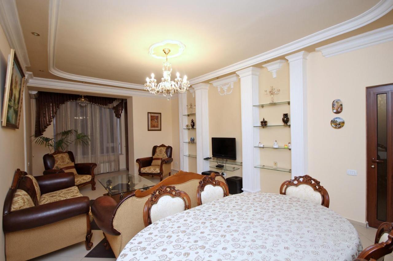 Apartments Emili Erivan Exterior foto