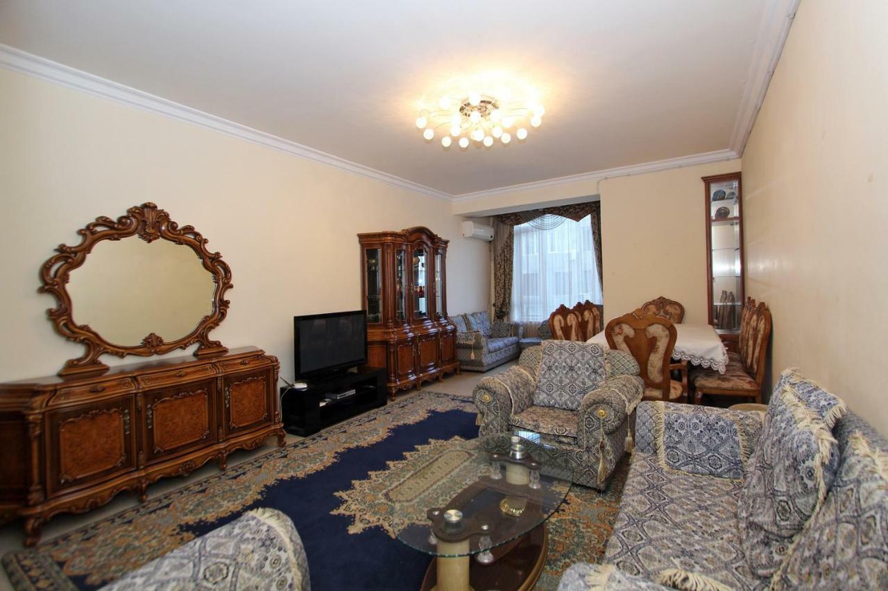 Apartments Emili Erivan Exterior foto