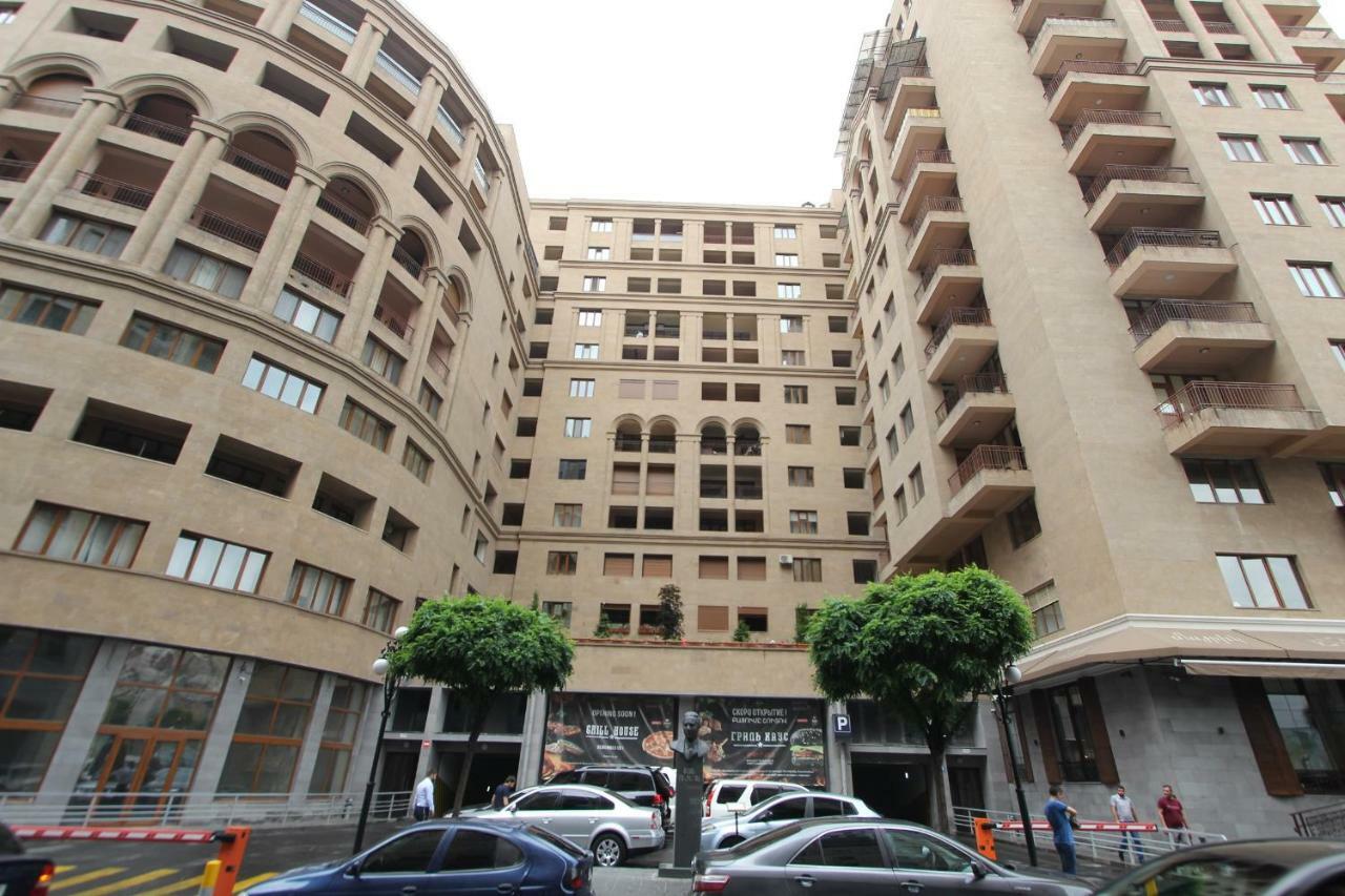 Apartments Emili Erivan Exterior foto